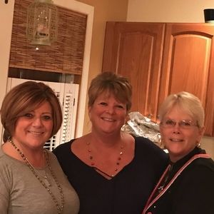 Meet your Posher, Leslie